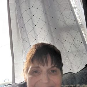 Meet your Posher, Debra